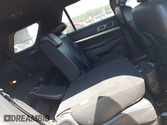 2018 Ford Explorer XLT with VIN 1FM5K7D85JGA13050, listed as a IAAI auction lot 42238472 with 174,082 mi miles and . Bid and sale history available at DreamBid. Image 8.