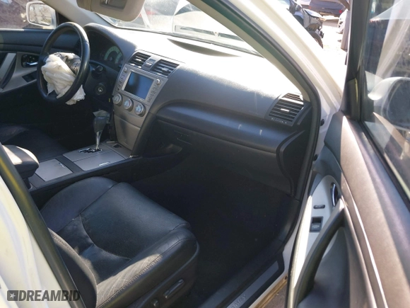 2011 Toyota Camry LE with VIN 4T1BK3EK1BU625433, listed as a IAAI auction lot 41610628 with 216,926 mi miles. Bid and sale history available at carsss.com. Image 5.