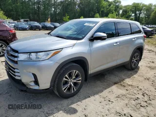 2019 Toyota Highlander LE with VIN 5TDBZRFHXKS926342, listed as a Copart auction lot 57208755 with 77,196 mi miles and Salvage title. Bid and sale history available at DreamBid. Image 1.