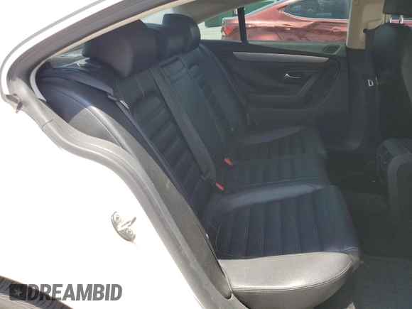 2014 Volkswagen CC R-Line with VIN WVWBN7AN1EE524099, listed as a Copart auction lot 60628924 with 120,310 mi miles and Clean Title. Bid and sale history available at carsss.com. Image 10.
