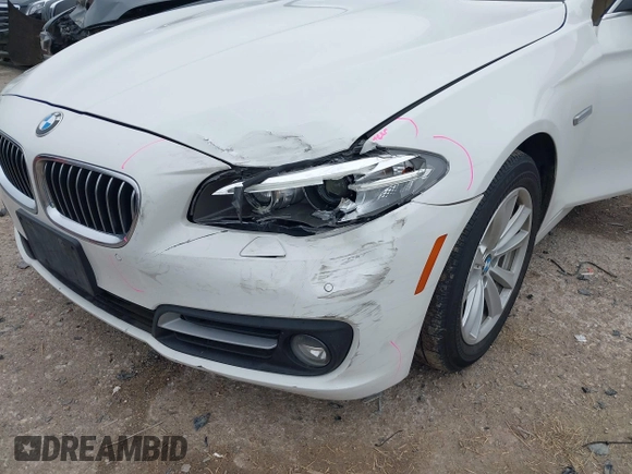 2015 BMW 5 Series 528i with VIN WBA5A5C59FD525158, listed as a IAAI auction lot 41698100 with 155,822 mi miles. Bid and sale history available at carsss.com. Image 6.