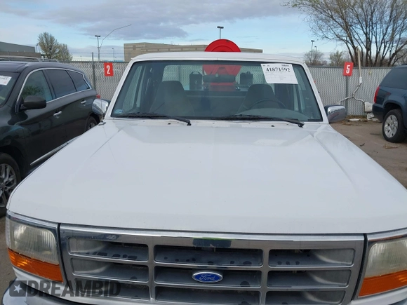 1996 Ford F-150 with VIN 1FTEX14H2TKA29905, listed as a IAAI auction lot 41871592 with 1 mi miles. Bid and sale history available at carsss.com. Image 10.