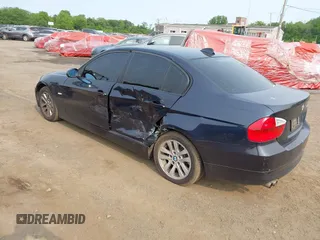 2007 BMW 3 Series 328i with VIN WBAVA33597PV66894, listed as a IAAI auction lot 42407280 with 160,527 mi miles and . Bid and sale history available at DreamBid. Image 3.