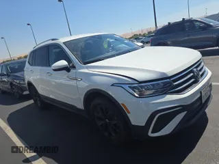 2024 Volkswagen Tiguan SE с VIN 3VV3B7AX4RM085495, выставлен на аукционе IAAI как лот 42796456 с пробегом 34 680 миль миль и . История ставок и продаж доступна на DreamBid. Изображение 5.