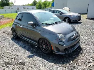 2015 FIAT 500 Abarth z VIN 3C3CFFFH1FT508103, wystawiony jako Copart lot #59267965 z przebiegiem 108 068 mil mil oraz Szkoda całkowita • Salvage title. Historia ofert i sprzedaży dostępna na DreamBid. Obrazek 15.