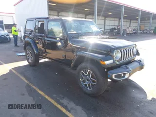 2025 Jeep Wrangler Sahara with VIN 1C4PJXEN1SW526548, listed as a IAAI auction lot 41509683 with 1,562 mi miles and . Bid and sale history available at DreamBid. Image 1.