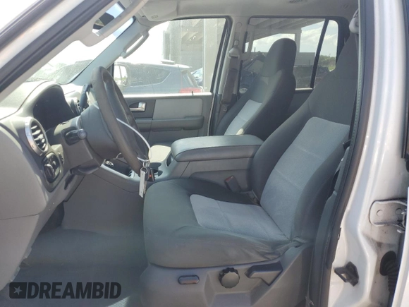 2004 Ford Expedition Special Service z VIN 1FMRU15W94LB82330, wystawiony jako Copart lot #57448795 z przebiegiem 262 122 mil mil oraz Nie do naprawy • Non repairable. Historia ofert i sprzedaży dostępna na DreamBid. Obrazek 7.