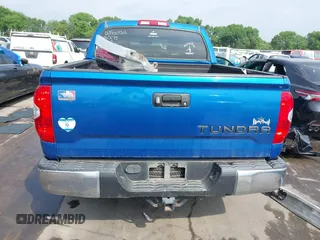 2016 Toyota Tundra SR5 z VIN 5TFEW5F10GX200671, wystawiony jako IAAI lot #41946182 z przebiegiem 162 688 mil mil oraz . Historia ofert i sprzedaży dostępna na DreamBid. Obrazek 17.