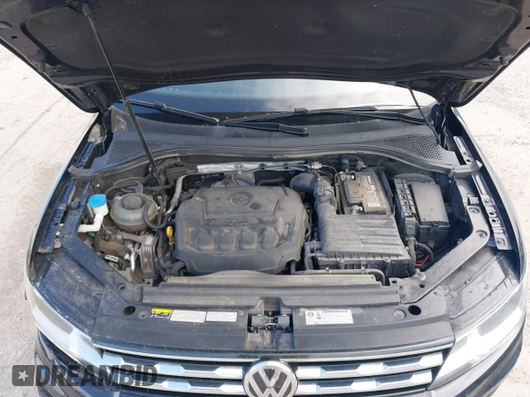 2018 Volkswagen Tiguan SEL z VIN 3VV2B7AXXJM145781, wystawiony jako IAAI lot #42273176 z przebiegiem 86 610 mil mil oraz . Historia ofert i sprzedaży dostępna na DreamBid. Obrazek 10.