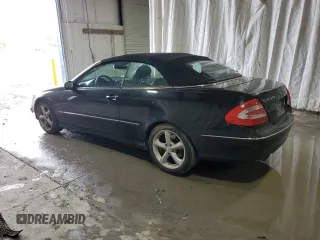 2005 Mercedes-Benz CLK 3.2L with VIN WDBTK65GX5T053146, listed as a Copart auction lot 53357484 with 113,440 mi miles and Salvage Title. Bid and sale history available at carsss.com. Image 2.