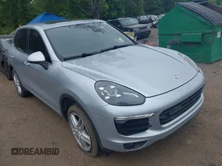 2016 Porsche Cayenne z VIN WP1AA2A20GLA03226, wystawiony jako IAAI lot #42337972 z przebiegiem 137 190 mil mil oraz . Historia ofert i sprzedaży dostępna na DreamBid. Obrazek 1.
