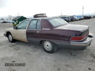 1993 Buick Roadmaster Ltd with VIN 1G4BT5375PR407710, listed as a Copart auction lot 82696974 with 130,141 mi miles and Salvage Title. Bid and sale history available at DreamBid. Image 2.