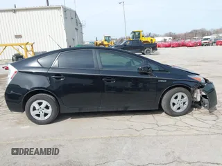 2010 Toyota Prius II with VIN JTDKN3DU9A0066914, listed as a IAAI auction lot 41865149 with 211,806 mi miles. Bid and sale history available at carsss.com. Image 14.