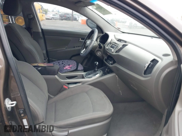 2011 Kia Sportage EX with VIN KNDPC3A21B7061942, listed as a IAAI auction lot 42537500 with Not provided miles and . Bid and sale history available at DreamBid. Image 5.