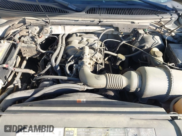 2002 Ford F-150 XL with VIN 1FTRF172X2NB18372, listed as a IAAI auction lot 41478280 with 240,736 mi miles. Bid and sale history available at carsss.com. Image 10.