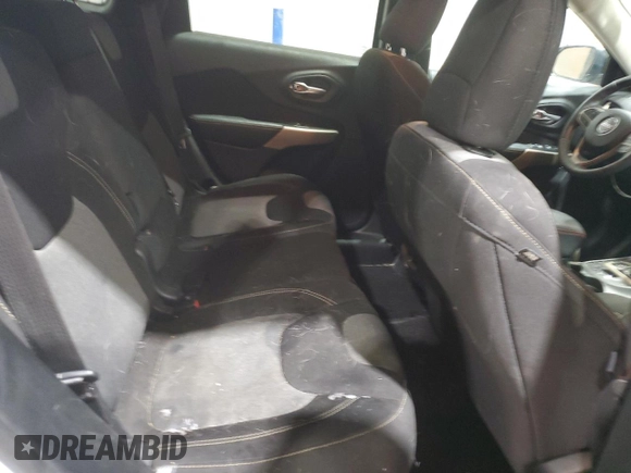2017 Jeep Cherokee Altitude с VIN 1C4PJMAS0HW582743, выставлен на аукционе Copart как лот 87885335 с пробегом 98 952 миль миль и Списание • Salvage title. История ставок и продаж доступна на DreamBid. Изображение 12.
