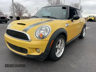 2007 MINI Hardtop S with VIN WMWMF73507TL90586, listed as a Copart auction lot 54109915 with 50,695 mi miles and Clean Title. Bid and sale history available at DreamBid. Image 2.