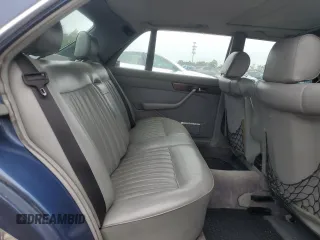 1987 Mercedes-Benz 300 SDL с VIN WDBCB25D2HA286498, выставлен на аукционе Copart как лот 60260155 с пробегом 204 366 миль миль и Чистый • Clean title. История ставок и продаж доступна на DreamBid. Изображение 10.