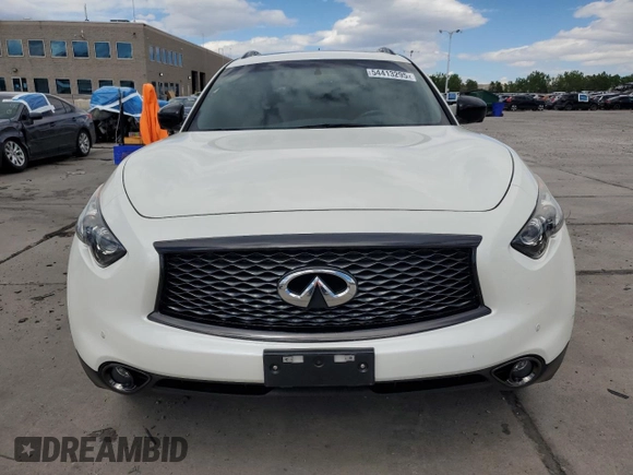 2017 Infiniti QX70 z VIN JN8CS1MW8HM410257, wystawiony jako Copart lot #54413295 z przebiegiem 41 206 mil mil oraz Szkody całkowita. Historia ofert i sprzedaży dostępna na DreamBid. Obrazek 5.