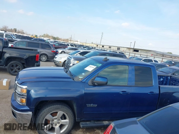 2015 Chevrolet Silverado 1500 LT with VIN 1GCRCREC2FZ297041, listed as a IAAI auction lot 41563446 with 186,163 mi miles. Bid and sale history available at carsss.com. Image 14.