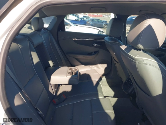 2015 Chevrolet Impala LTZ with VIN 1G1165S39FU137522, listed as a IAAI auction lot 41849649 with 109,606 mi miles. Bid and sale history available at carsss.com. Image 8.