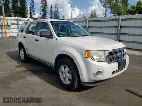 2011 Ford Escape XLS with VIN 1FMCU9C71BKC08406, listed as a Copart auction lot 61359975 with 182,954 mi miles and Salvage title. Bid and sale history available at DreamBid. Image 14.
