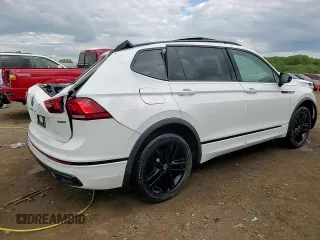 2022 Volkswagen Tiguan SE R-Line Black with VIN 3VV8B7AX7NM007213, listed as a Copart auction lot 58302205 with 24,996 mi miles and Non repairable. Bid and sale history available at DreamBid. Image 14.
