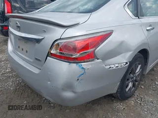 2015 Nissan Altima S z VIN 1N4AL3AP5FC576740, wystawiony jako IAAI lot #42229759 z przebiegiem 75 812 mil mil oraz . Historia ofert i sprzedaży dostępna na DreamBid. Obrazek 14.
