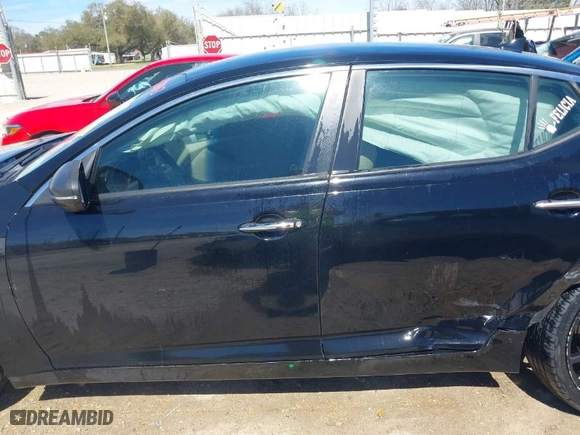 2012 Kia Optima EX with VIN 5XXGN4A75CG038815, listed as a IAAI auction lot 41735963 with 174,558 mi miles. Bid and sale history available at carsss.com. Image 15.