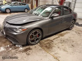 2021 Alfa Romeo Giulia Ti with VIN ZARFANBN9M7641230, listed as a IAAI auction lot 41542596 with 47,101 mi miles. Bid and sale history available at carsss.com. Image 17.