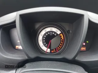 2014 Scion xD z VIN JTKKUPB45E1045712, wystawiony jako IAAI lot #41173968 z przebiegiem 137 345 mil mil oraz . Historia ofert i sprzedaży dostępna na DreamBid. Obrazek 7.