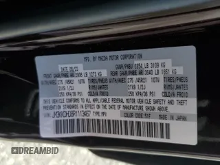 2024 Mazda CX-90 Premium z VIN JM3KKDHD8R1113467, wystawiony jako Copart lot #50405355 z przebiegiem 10 267 mil mil oraz Szkody całkowita. Historia ofert i sprzedaży dostępna na DreamBid. Obrazek 15.