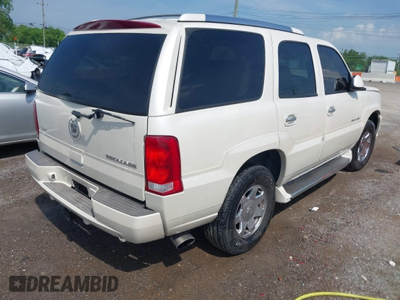 2004 Cadillac Escalade с VIN 1GYEK63N44R235037, выставлен на аукционе IAAI как лот 42154239 с пробегом 268 974 миль миль и . История ставок и продаж доступна на DreamBid. Изображение 4.