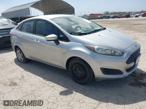 2019 Ford Fiesta SE with VIN 3FADP4BJ8KM127675, listed as a IAAI auction lot 41738931 with 38,573 mi miles. Bid and sale history available at carsss.com. Image 1.