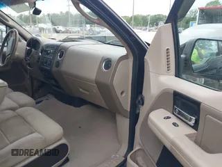2006 Ford F-150 XLT with VIN 1FTRW12W96FA87318, listed as a IAAI auction lot 41936492 with 221,709 mi miles. Bid and sale history available at carsss.com. Image 5.