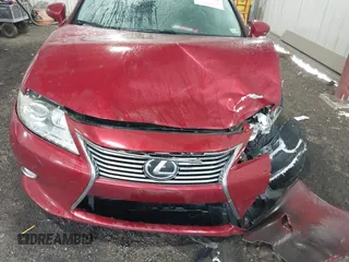 2014 Lexus ES 330 z VIN JTHBK1GG8E2109537, wystawiony jako IAAI lot #42490392 z przebiegiem 129 103 mil mil oraz . Historia ofert i sprzedaży dostępna na DreamBid. Obrazek 10.