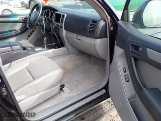 2004 Toyota 4Runner SR5 with VIN JTEZU14R940040329, listed as a IAAI auction lot 41802973 with 230,551 mi miles. Bid and sale history available at carsss.com. Image 5.