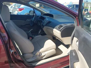 2012 Honda Civic LX z VIN 19XFB2F56CE084744, wystawiony jako IAAI lot #42077087 z przebiegiem 177 263 mil mil oraz . Historia ofert i sprzedaży dostępna na DreamBid. Obrazek 5.