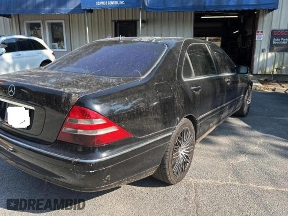 2001 Mercedes-Benz S-Class with VIN WDBNG75J71A193818, listed as a Copart auction lot 76375284 with 225,724 mi miles and Clean Title. Bid and sale history available at carsss.com. Image 4.