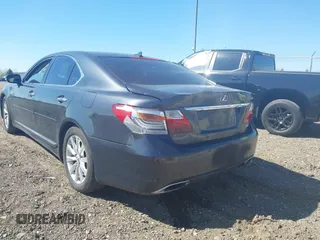 2011 Lexus LS 460 z VIN JTHCL5EF5B5010512, wystawiony jako IAAI lot #42166304 z przebiegiem 184 162 mil mil oraz . Historia ofert i sprzedaży dostępna na DreamBid. Obrazek 3.