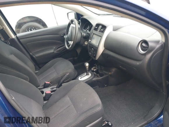 2019 Nissan Versa SV z VIN 3N1CN7AP6KL827853, wystawiony jako IAAI lot #42297286 z przebiegiem 78 165 mil mil oraz . Historia ofert i sprzedaży dostępna na DreamBid. Obrazek 5.