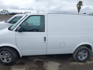 2004 Chevrolet Astro Cargo Van with VIN 1GCDM19X54B119765, listed as a IAAI auction lot 41777564 with 162,810 mi miles. Bid and sale history available at carsss.com. Image 14.