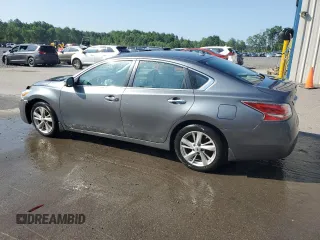 2015 Nissan Altima 2.5 with VIN 1N4AL3AP7FN901828, listed as a Copart auction lot 61445175 with 60,817 mi miles and Salvage title. Bid and sale history available at DreamBid. Image 2.