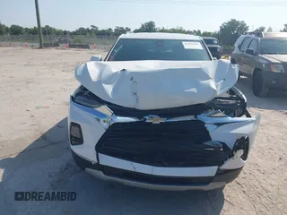 2022 Chevrolet Blazer LT z VIN 3GNKBCR47NS230698, wystawiony jako IAAI lot #42299456 z przebiegiem 23 695 mil mil oraz . Historia ofert i sprzedaży dostępna na DreamBid. Obrazek 12.