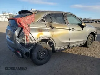 2020 Mitsubishi Eclipse Cross LE z VIN JA4AT4AA5LZ610674, wystawiony jako Copart lot #87817785 z przebiegiem Nie podano mil oraz Czysty tytuł • Clean title. Historia ofert i sprzedaży dostępna na DreamBid. Obrazek 3.