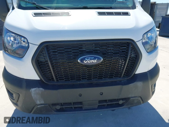 2023 Ford Transit Cargo with VIN 1FTBR2X86PKA51393, listed as a IAAI auction lot 41769269 with 91,032 mi miles and . Bid and sale history available at DreamBid. Image 6.