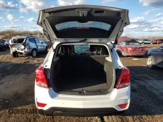 2022 Chevrolet Trax LT with VIN KL7CJPSM9NB557498, listed as a Copart auction lot 47294795 with 22,227 mi miles and Salvage Title. Bid and sale history available at carsss.com. Image 6.