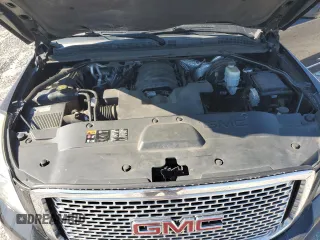 2015 GMC Yukon Denali with VIN 1GKS2CKJ9FR173812, listed as a Copart auction lot 72577144 with 207,940 mi miles and Salvage Title. Bid and sale history available at carsss.com. Image 13.