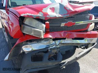 2003 Chevrolet Silverado 2500HD LS with VIN 1GCHK231X3F227601, listed as a IAAI auction lot 41295238 with 218,021 mi miles. Bid and sale history available at carsss.com. Image 6.
