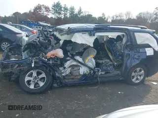 2020 Toyota Sienna LE Auto Access Seat with VIN 5TDKZ3DC5LS029855, listed as a IAAI auction lot 40682719 with Not provided miles and . Bid and sale history available at DreamBid. Image 13.